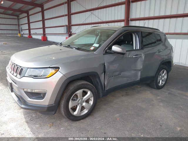 3C4NJDBB7KT847354 Jeep Compass Latitude 4x4