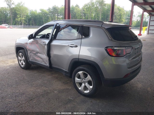 3C4NJDBB7KT847354 Jeep Compass Latitude 4x4
