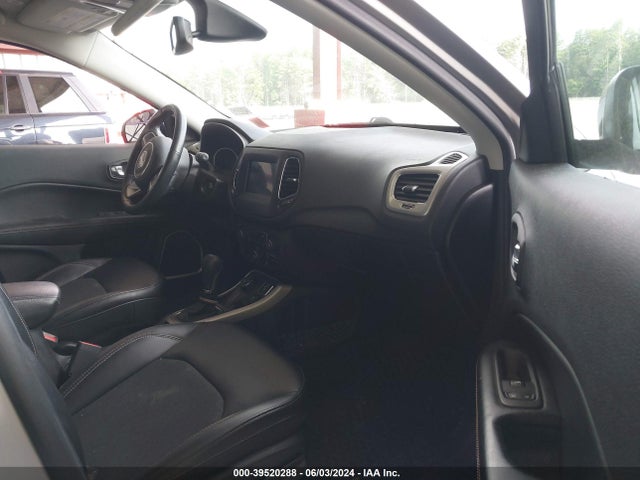 3C4NJDBB7KT847354 Jeep Compass Latitude 4x4