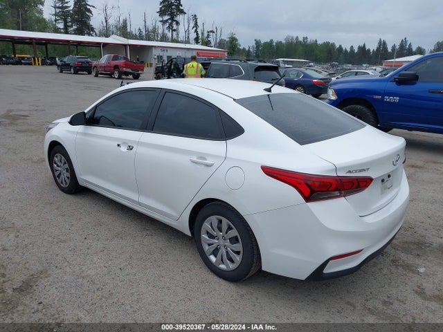 Hyundai ACCENT SE 2019 3KPC24A33KE050523 Image 3
