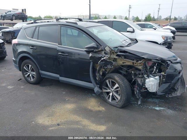 Toyota Rav4 Xle 2017 2T3RFREV4HW651945 Image 13