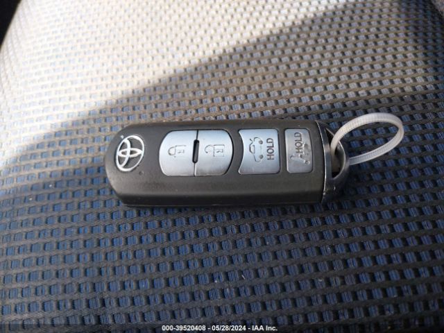 3MYDLBYV9HY150423 Toyota YARIS IA