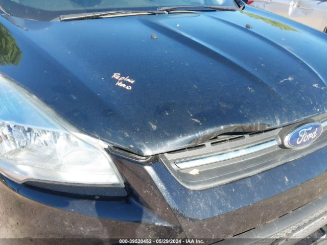 1FMCU9GX7GUC67501 Ford ESCAPE SE