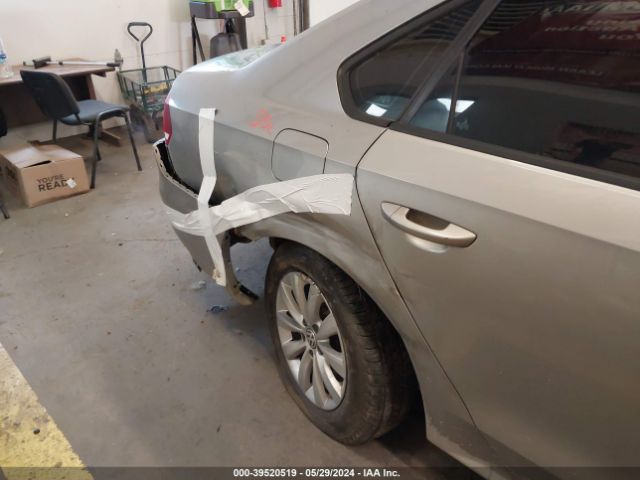 1VWAT7A35EC084851 Volkswagen Passat 1.8t Wolfsburg Edition