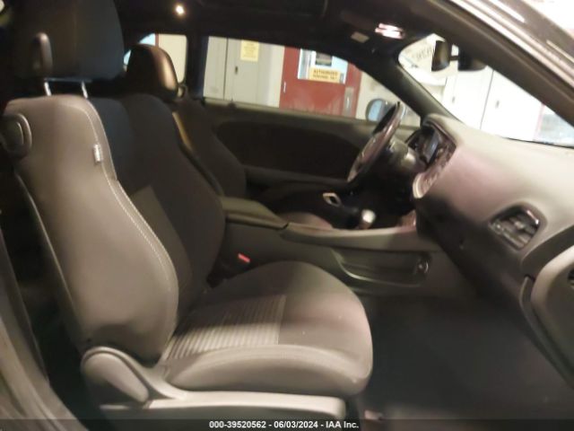 2C3CDZJG1NH143872 Dodge Challenger Gt