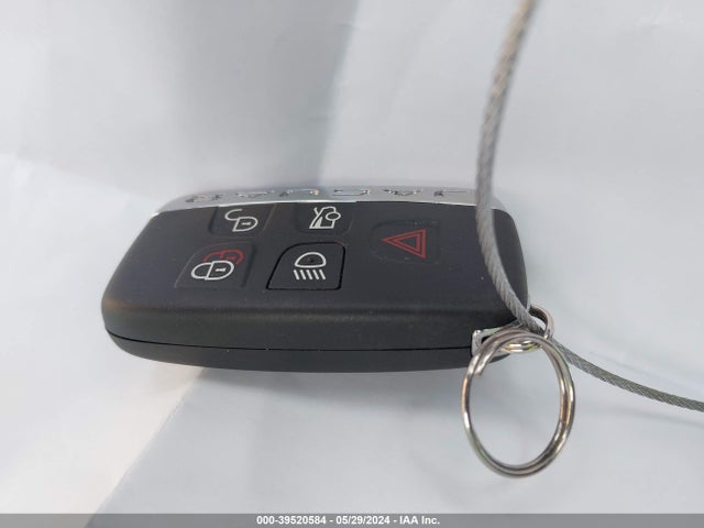 2013 JAGUAR XJ SAJWJ2GD1D8V57052 Photo 10