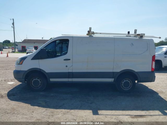1FTYR1YM3GKB11677 Ford Transit-250