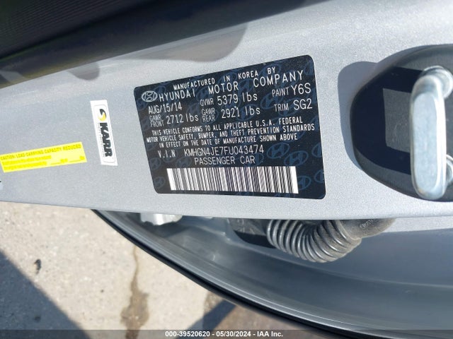Hyundai Genesis 3.8 2015 KMHGN4JE7FU043474 Image 9