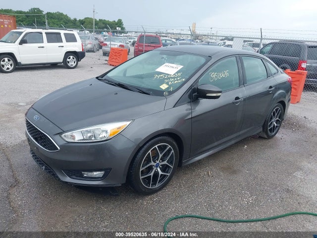Ford FOCUS SE 2015 1FADP3F21FL286316 Image 2
