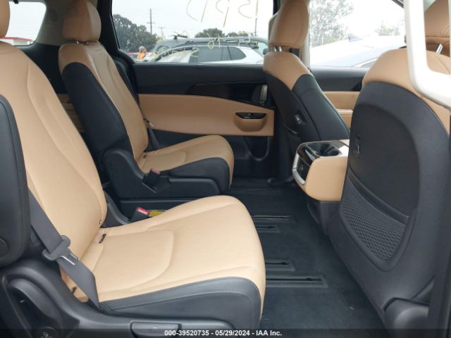 KNDNC5H31R6401768 KIA Carnival Mpv Ex