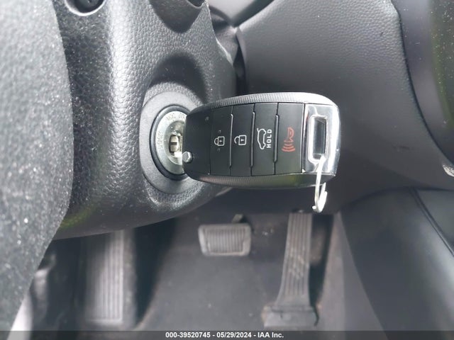 KIA SOUL + 2016 KNDJP3A55G7866418 Image 11