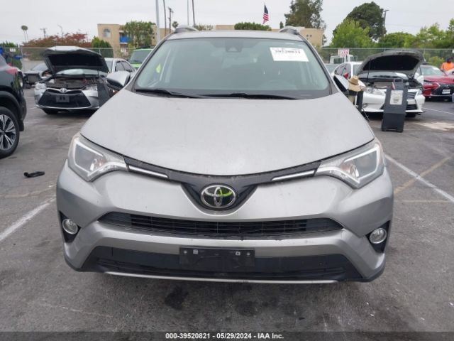2T3WFREVXJW438135 Toyota Rav4 Xle