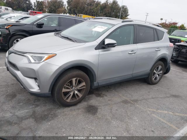 2T3WFREVXJW438135 Toyota Rav4 Xle