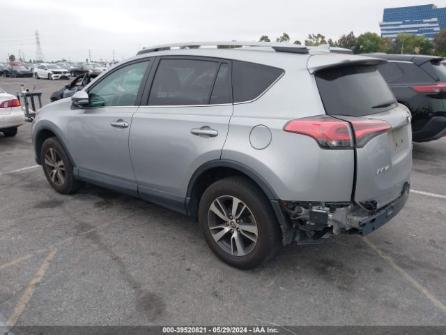 2T3WFREVXJW438135 Toyota Rav4 Xle
