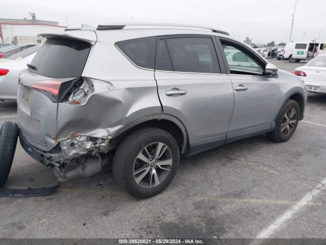 2T3WFREVXJW438135 Toyota Rav4 Xle