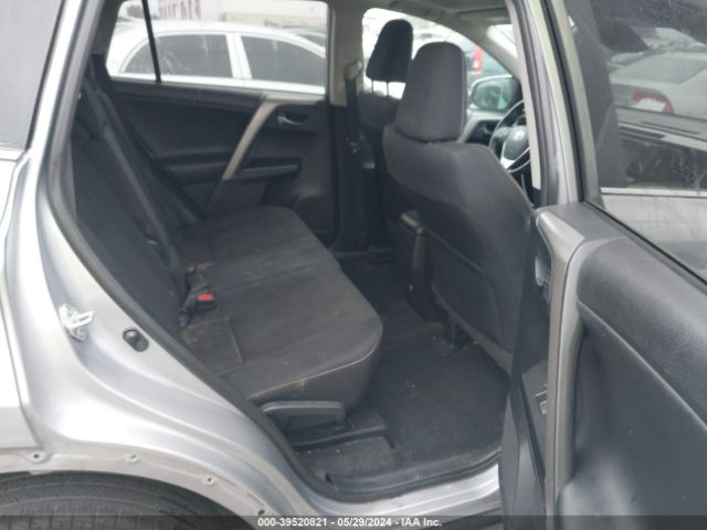 2T3WFREVXJW438135 Toyota Rav4 Xle