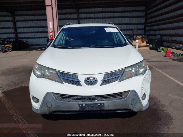 Toyota RAV4 LE 2015 JTMZFREV8FJ058584 Image 12