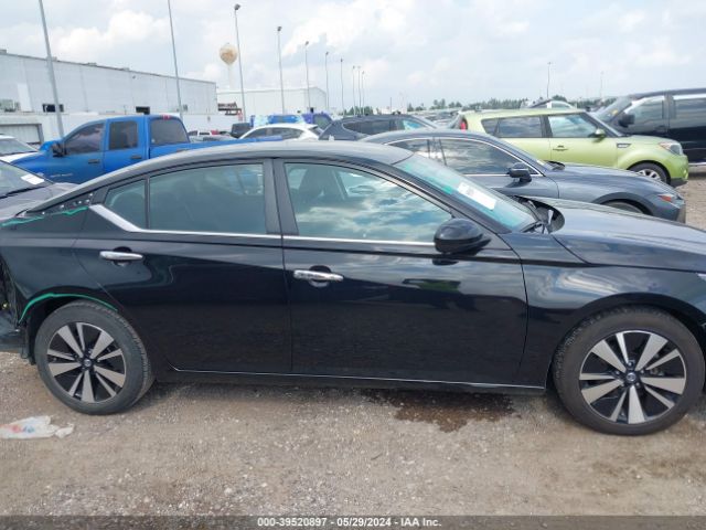 1N4BL4DV9NN370991 Nissan Altima Sv Fwd