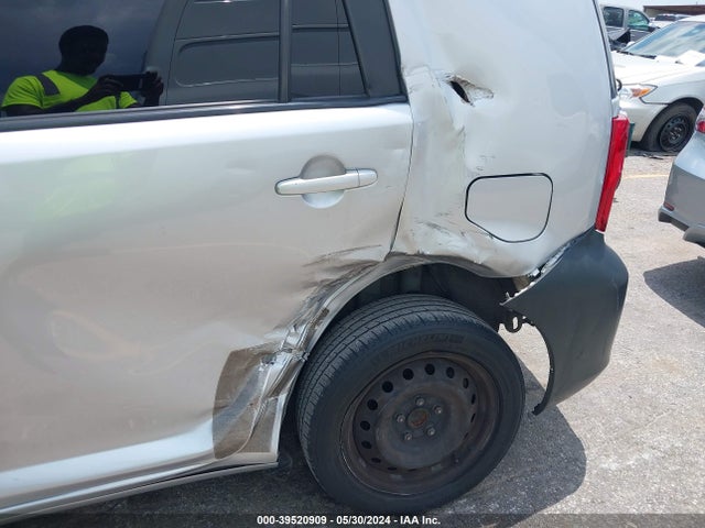 Scion XB 2014 JTLZE4FE9EJ063073 Image 6