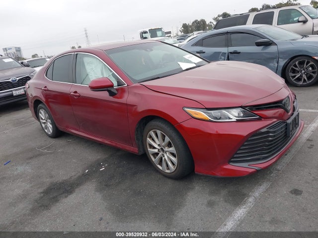 Toyota CAMRY LE 2018 4T1B11HK8JU547637 main image