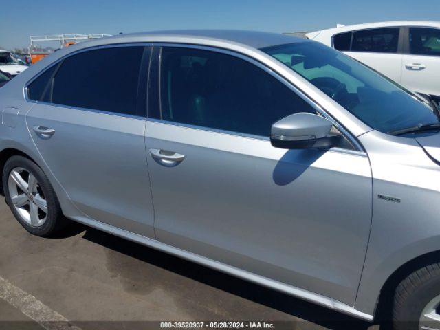 1VWAT7A37FC104891 Volkswagen Passat 1.8t Limited Edition