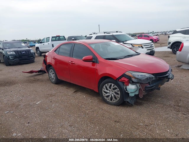 Toyota COROLLA LE 2018 5YFBURHE1JP738138 main image