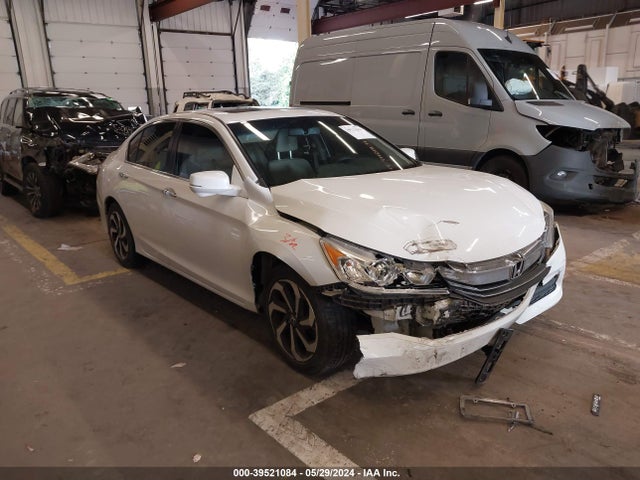 2017 1HGCR2F83HA086438 main image