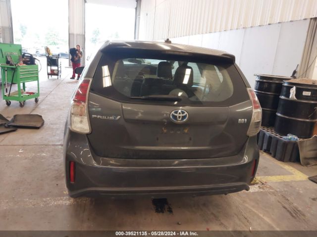 JTDZN3EU5FJ020589 Toyota Prius V Three