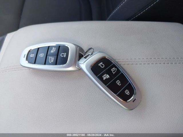 5NMJBCAE8PH261073 Hyundai TUCSON SEL