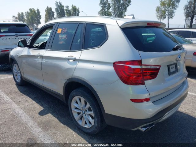 2017 BMW X3 5UXWX9C59H0T12149 Photo 2