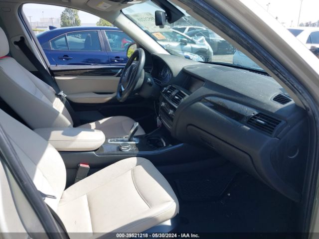 2017 BMW X3 5UXWX9C59H0T12149 Photo 4
