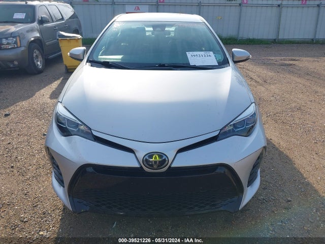 Toyota COROLLA SE 2018 5YFBURHE0JP821401 Image 12