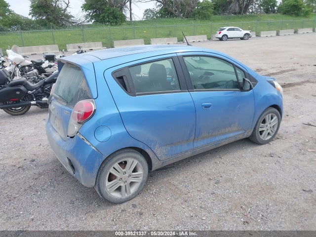 Chevrolet Spark Ls Cvt 2015 KL8CB6S92FC779584 Image 4