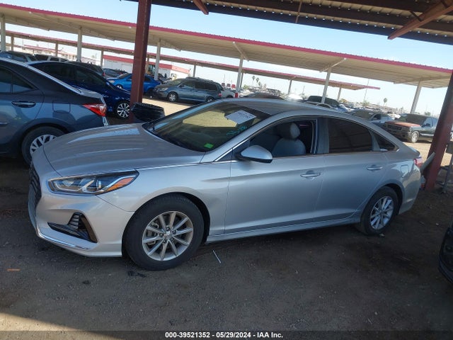 Hyundai SONATA SE 2019 5NPE24AF6KH799122 Image 13