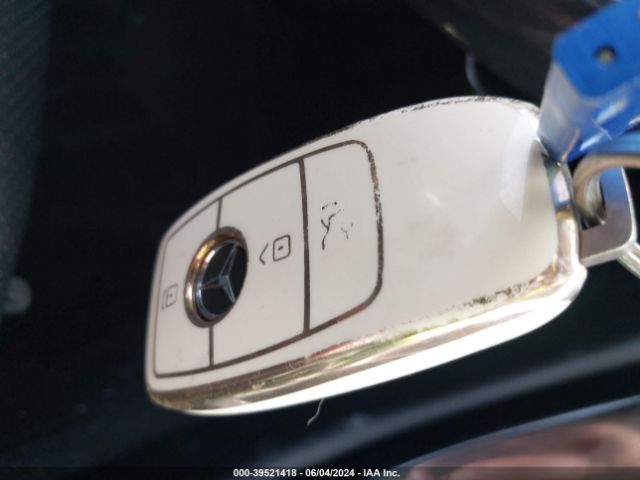 55SWF4JB1FU070471 Mercedes-Benz C 300 Luxury/sport