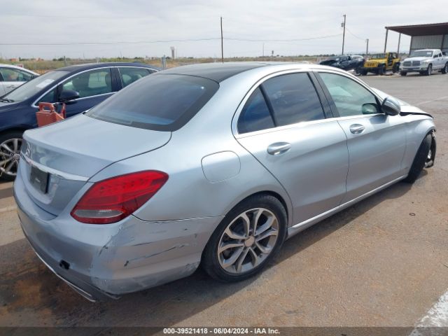 55SWF4JB1FU070471 Mercedes-Benz C 300 Luxury/sport