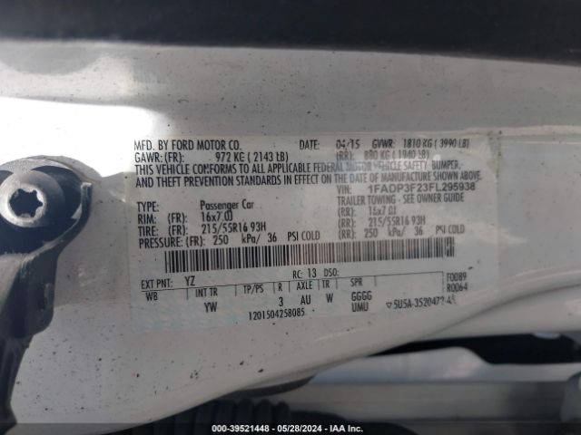 1FADP3F23FL295938 Ford FOCUS SE