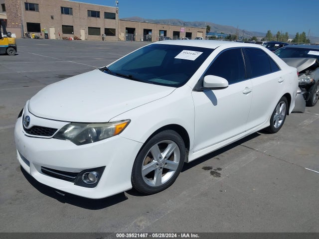 Toyota CAMRY SE 2014 4T1BF1FKXEU322243 Image 2