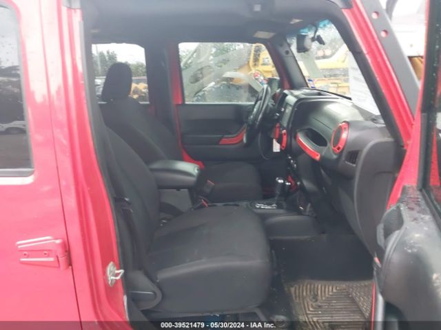 1C4BJWDG0GL216536 Jeep Wrangler Unlimited Sport
