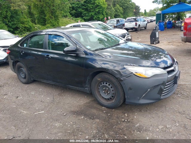 Toyota CAMRY LE 2016 4T4BF1FK5GR547730 main image