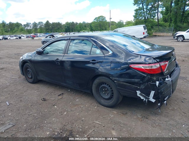Toyota CAMRY LE 2016 4T4BF1FK5GR547730 Image 3