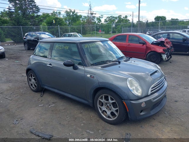 2003 MINI COOPER S WMWRE33453TD58335 Photo 0