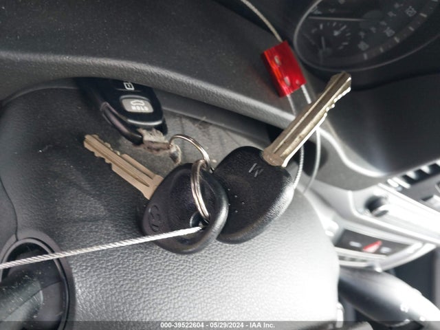 Hyundai ELANTRA SE 2018 5NPD74LF9JH286648 Image 11