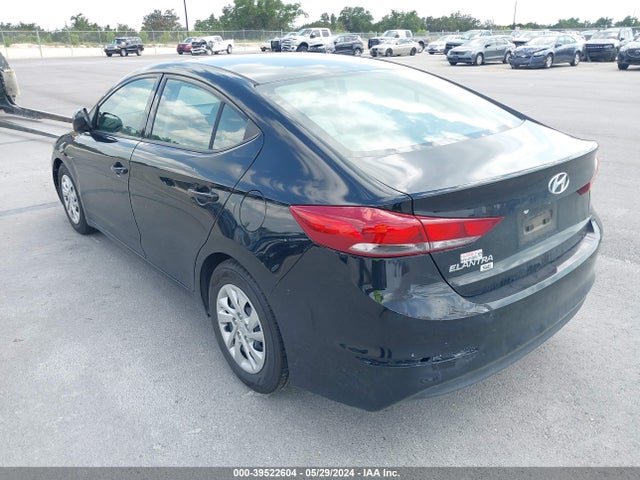 Hyundai ELANTRA SE 2018 5NPD74LF9JH286648 Image 3