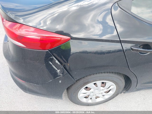 Hyundai ELANTRA SE 2018 5NPD74LF9JH286648 Image 6