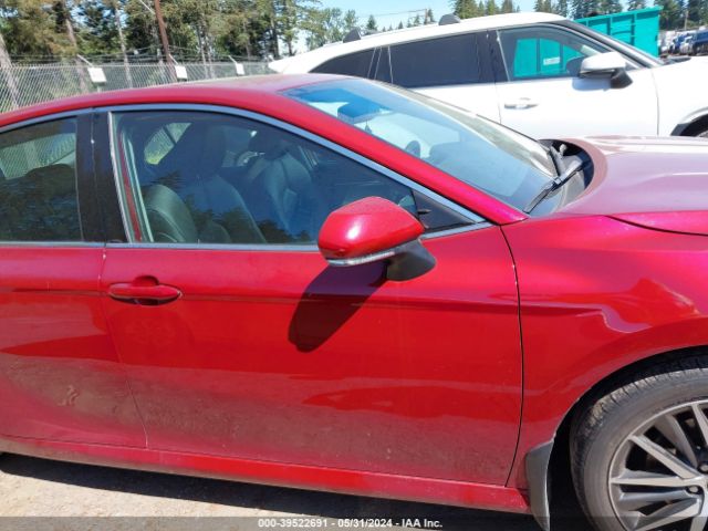 4T1F31AK8NU589964 Toyota Camry Xle Hybrid