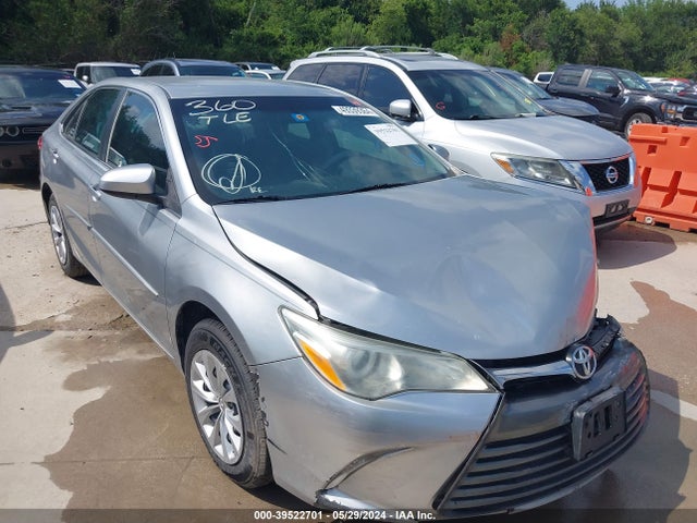 Toyota CAMRY LE 2016 4T4BF1FK0GR573037 главное изображение