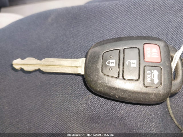 Toyota CAMRY LE 2016 4T4BF1FK0GR573037 Image 11