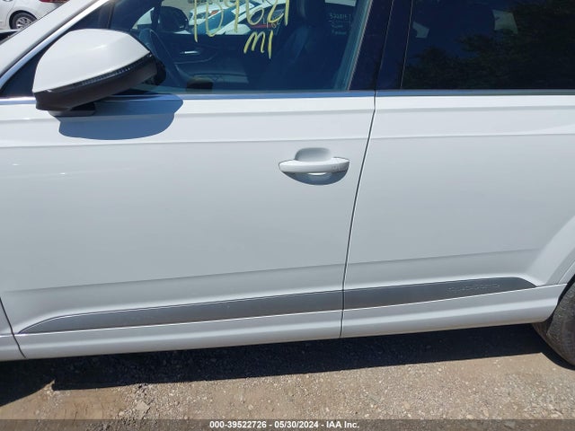 WA1LHAF72HD042667 Audi Q7 2.0t Premium