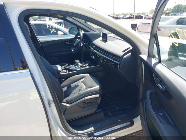 WA1LHAF72HD042667 Audi Q7 2.0t Premium